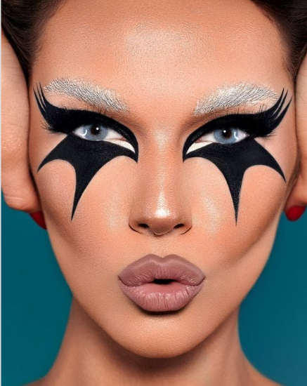 Discover the serene beauty of Angelic Blue! Our heavenly blue monthly contact lenses soothe your eyes with a 14.3 mm diameter, 8.6 mm base curve, 54% water content, and UV protection. Experience comfort and elegance today! desiolens.com/en/angelic-blu…
#AngelicBlue #ContactLenses