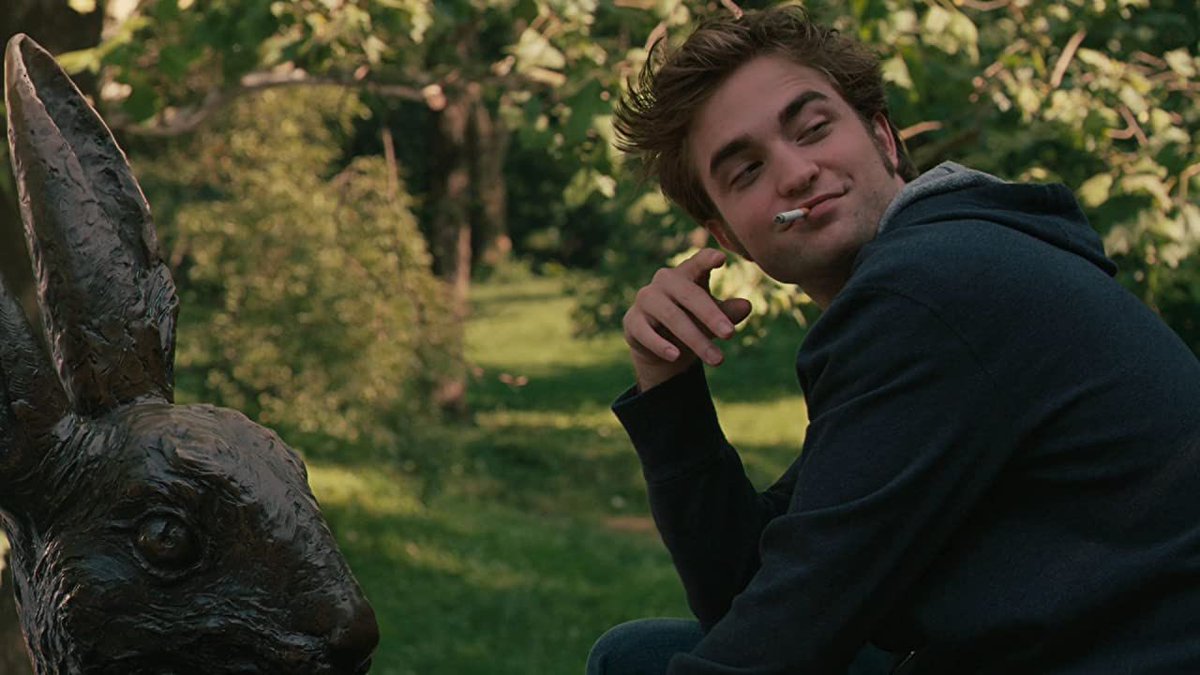 TheCinesthetic's tweet photo. remember me (2010) dir. allen coulter https://t.co/pJympp4EKJ