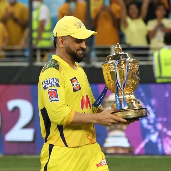 STILL A DREAM FOR <a href="/imVkohli/">Virat Kohli</a> 😂

SELFISH JOKER CHOKLI
CSK SLAVE KOHLI
#KohliDogofDhoni