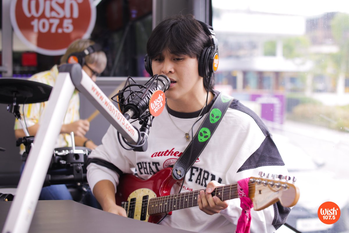 Indie/pop/alt band @thenamelesskids boarded the Wish 107.5 Bus and performed their originals, 'Still So In Love' and 'Gabi.'