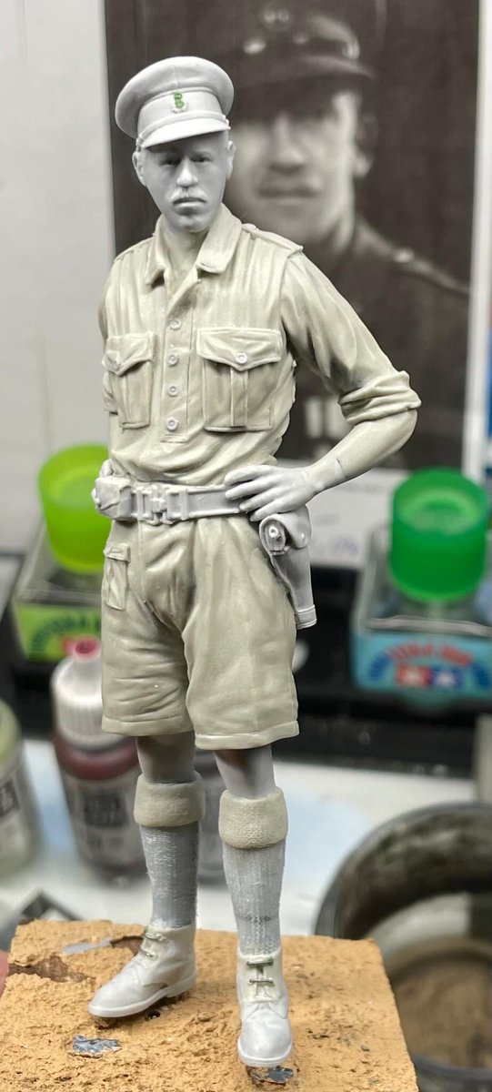 An absolutely stunning sculpt by the legendary John Rosengrant of a British Officer in North Africa 1941 in 1/16 Scale. Sadly, it’s a private commission, but it’s sooooo good it needed to be shared here! @almurray @James1940