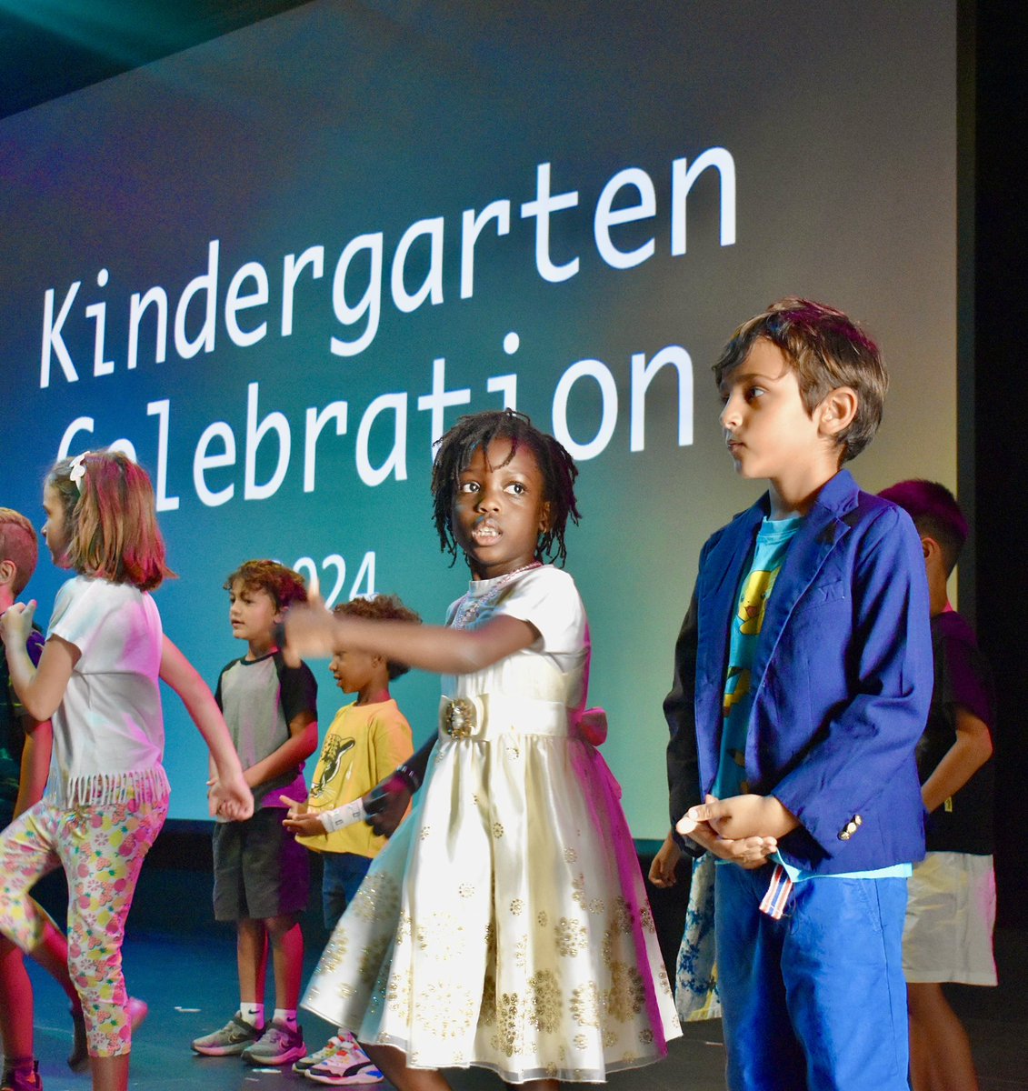 ISDakar's tweet photo. Our Kindergarten Green and Kindergarten Yellow classes celebrated the culmination of their entire year of learning with a ceremony event in front of teacher, parents and friends. #ISDakar #Kindergarten #Celebration https://t.co/nUuGK8RuKl