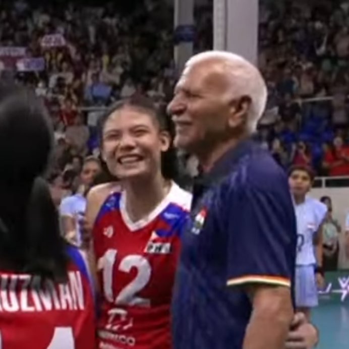 theobscureme's tweet photo. THE Angel Canino being commended by India’s Head Coach. #AVCChallengeCup2024 https://t.co/EaQedZyXnx