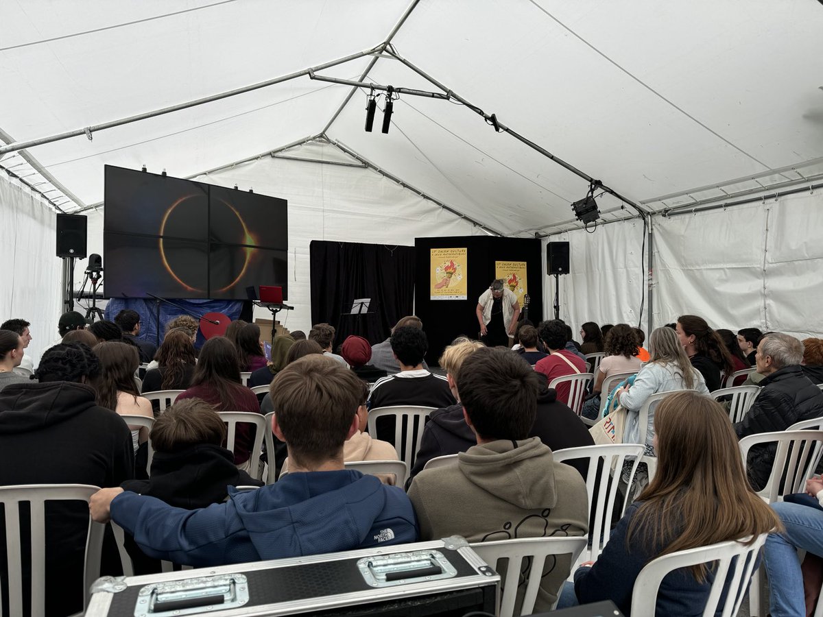 Carton plein pour l’île logique  au ⁦<a href="/salonmaths/">Salon Maths</a>⁩