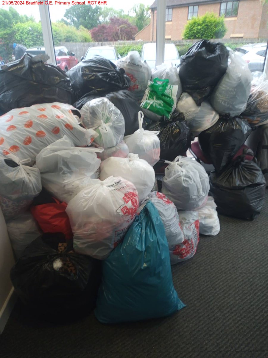 Another fantastic week of collections, have a lovely half term! 👕🩳👜🧢👟👞👖👢😃

There's still time to get booked in for a collection if you haven't already ♻️🌏🐻

rags2riches4schools.co.uk/requestclothes…

#reusable #clothesrecycling #schoolfunds #Rags2Riches4Schools