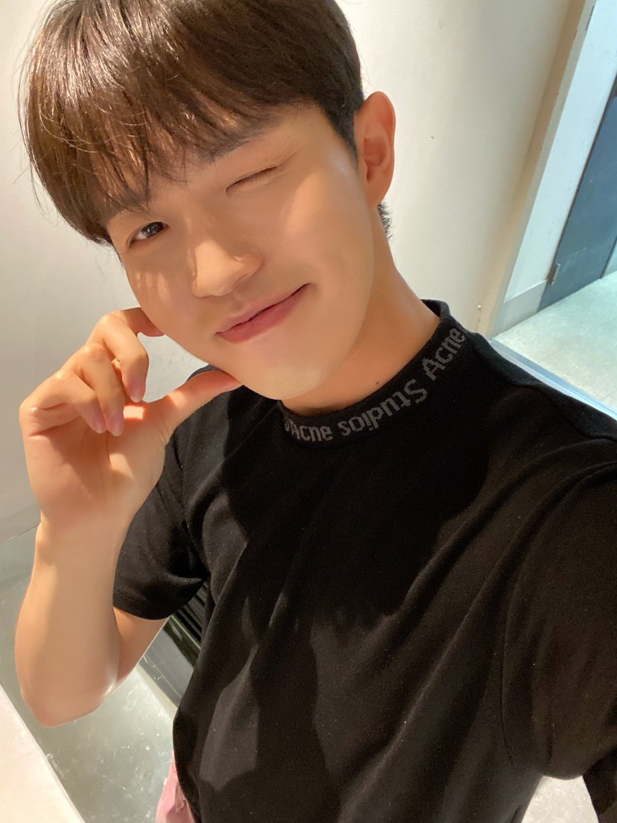 김재환 KIM JAE HWAN tweet media