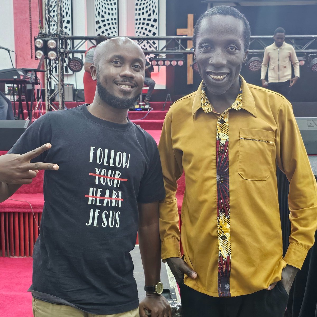 HopeFMLive's tweet image. If you met a Hope Fm presenter, what would you want to tell them?

It's Friday on #RouteYetu with @PatrobaOjwang2  &amp;amp; @King_Davvie 
#20YearsOfHope
#RouteYetu
#KibaliNKing