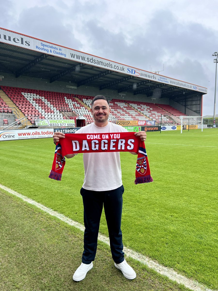 James King tweet media