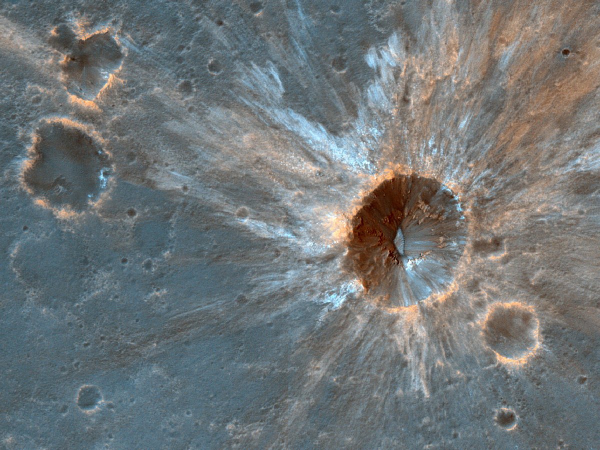 HiRISEWelsh's tweet image. Safle Glanio i'w Ystyried ar gyfer ExoMars yn Mawrth Vallis

rhif: ESP_051852_2020
dyddiad caffael : 18 Awst 2017 
uchder: 284 km

uahirise.org/hipod/cy/ESP_0…

NASA/JPL-Caltech/UArizona
#Mars #NASA #Cymraeg #Cymru #Welsh