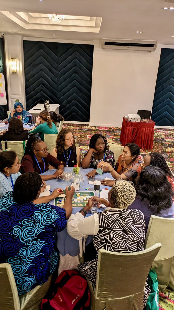 Just wrapped up an amazing Kathmandu workshop with inspiring women scientists! We talked about policies for more diversity in science. So motivating to see everyone in action, planning for the future. Cheers to all!👩‍🎓#Gamechangers #WomenInScience #KathmanduWorkshop #UNESCO #OWSD