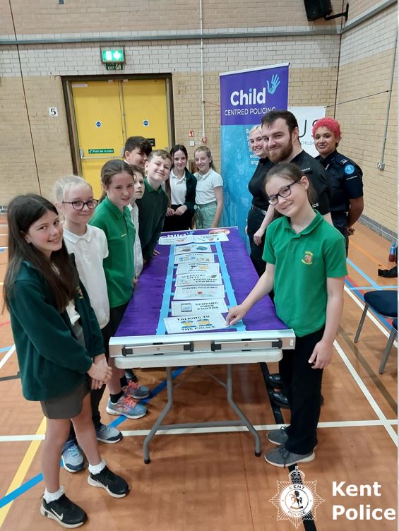 More than 600 children in #Swale have been learning about issues they may face as they embark on secondary school. The full details are here: kent.police.uk/news/kent/late…