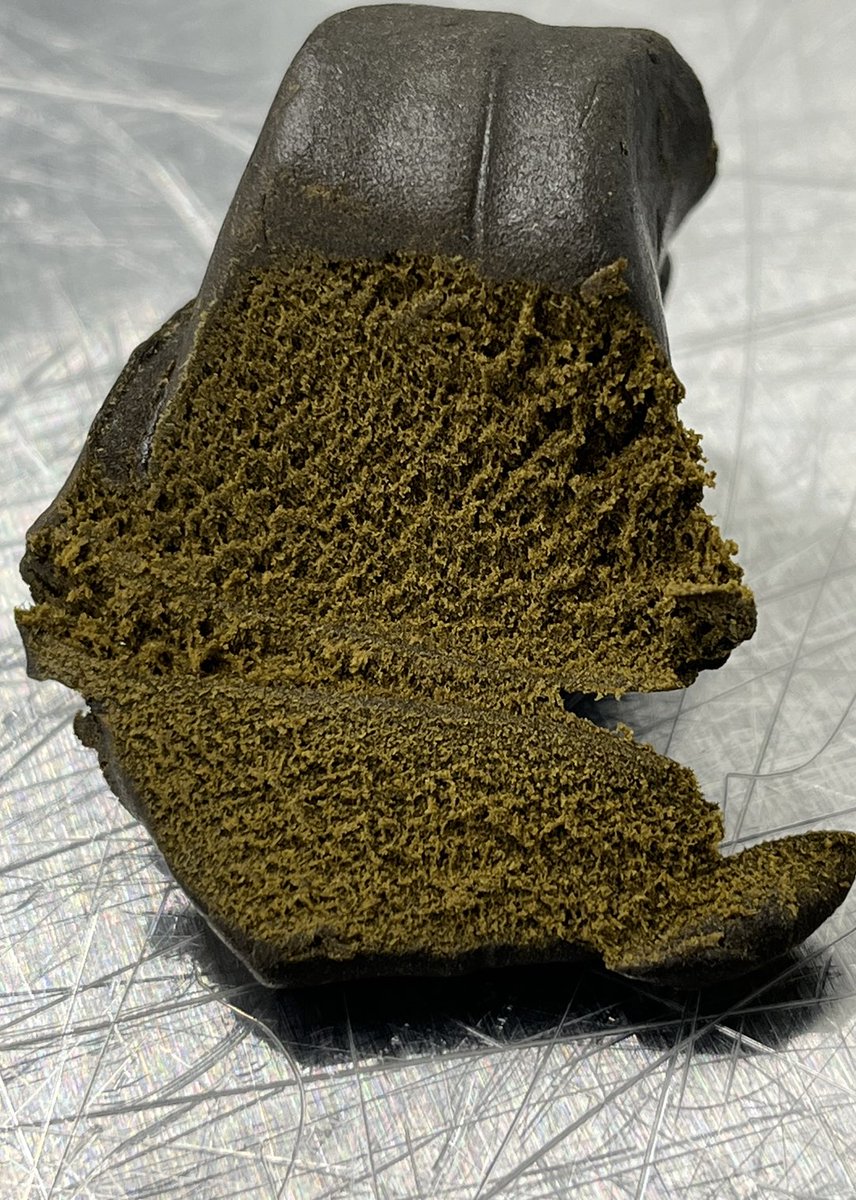 HashCo_Canada's tweet photo. Hashy Friday from your friends at HashCo. Pictured here is our Gold Seal Hash https://t.co/3pUyqKw76m