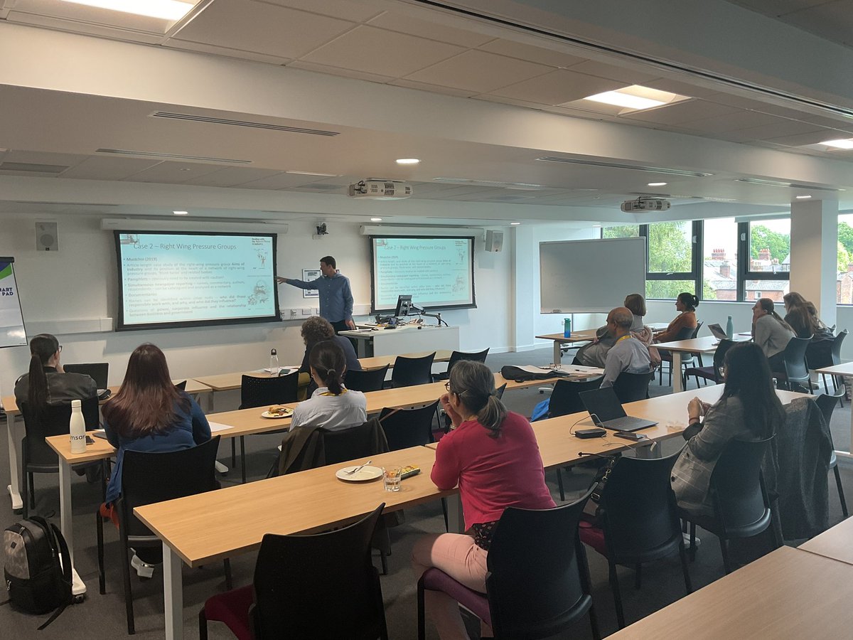 methodsMcr's tweet photo. Using data that is already out there with @WorkEqualities Stephen Mustchin as he talks us through some of the ways heโs approached his research into sociology of work at #methodsfair2024 https://t.co/alEfuXie6Z