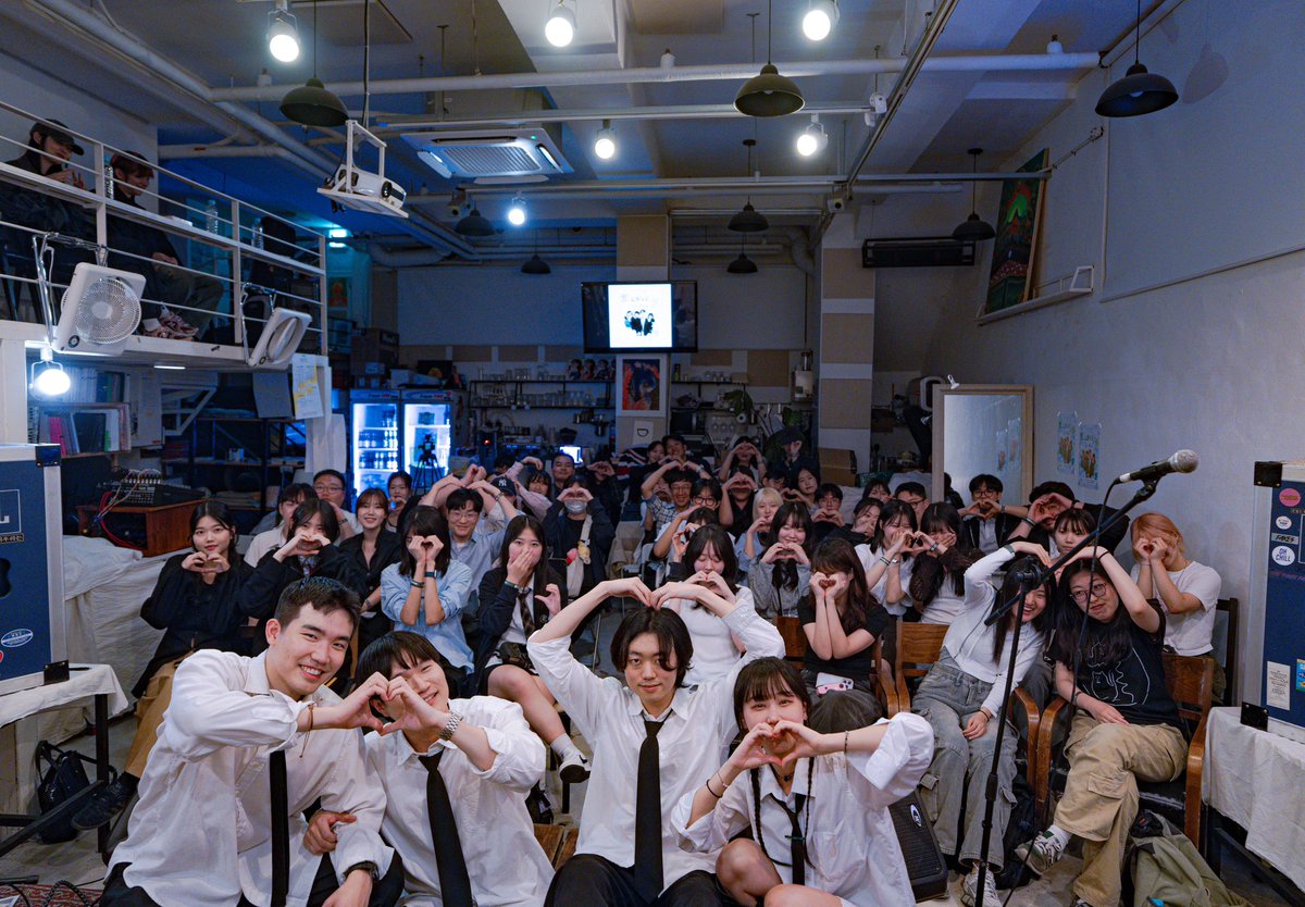 12bh_official's tweet photo. 2024.05.23 

12BH 의 첫 번째 단독콘서트에 함께해 주신
모든 관객분들 진심으로 감사합니다
보내주신 사랑 잊지 않겠습니다🤍

Love is all !

photo by @genius_b.p

#12bh #wanttobehigh #원투비하이 
#먼데이프로젝트 #공상온도 #단독공연 https://t.co/ft2vzqPKAy
