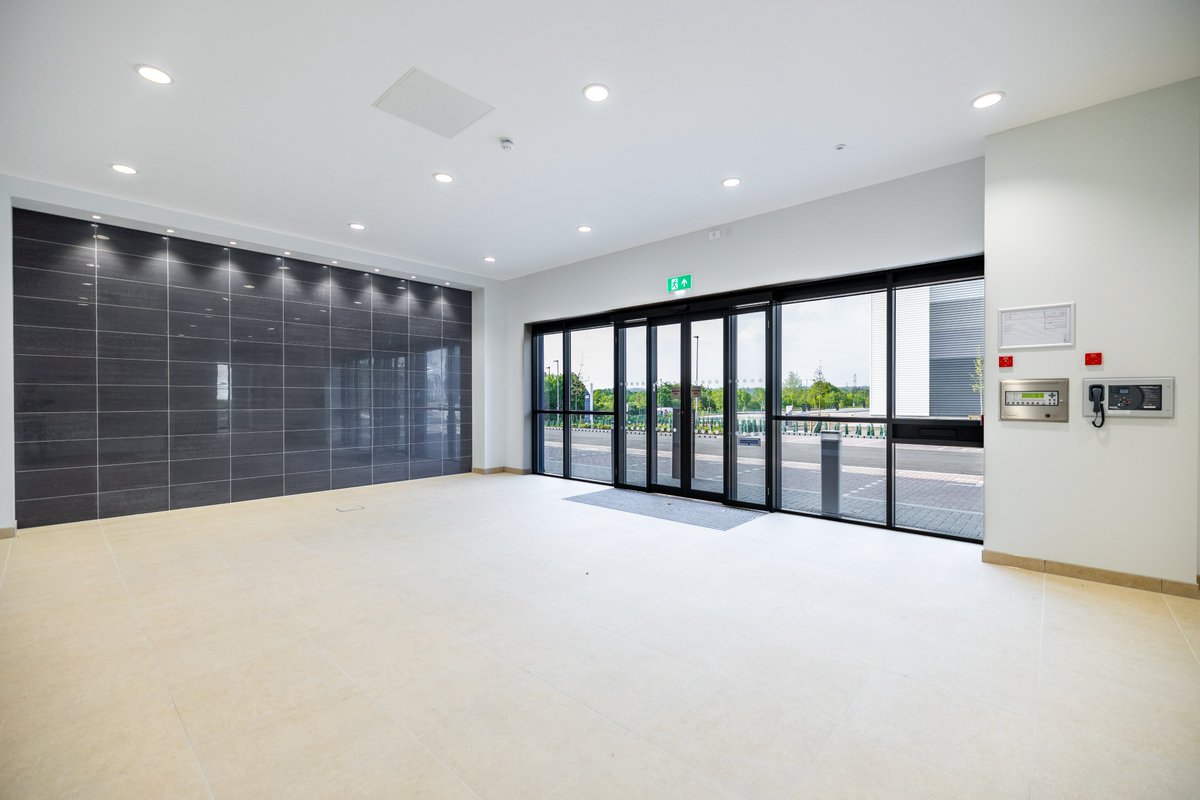 OpportunityMS's tweet photo. Europe's largest commercial property developer @Panattoni says Burgess Hill has the potential to grow based on its location and skilled workforce.

Check out our interview with @sheds_dmcgougan, Panattoni’s development director for the South East here: https://t.co/O8zOosVGIR https://t.co/xHbILvD8CF