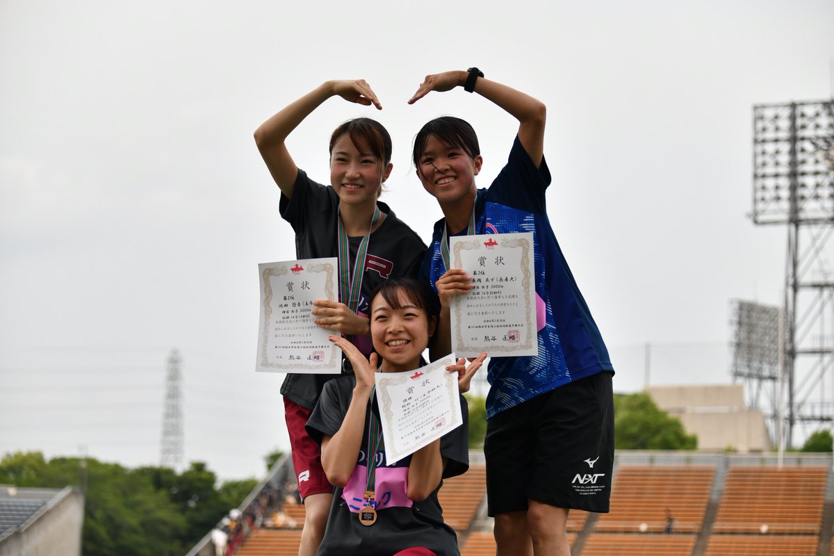 miyachan227's tweet photo. #101関西IC
女子5000m決勝
🥇村松灯 選手（立命館大）16:06.58
🥈池田悠音 選手（立命館大）16:14.42
🥉長岡あず 選手（兵庫大）16:20.95 https://t.co/IdNovOIoIM
