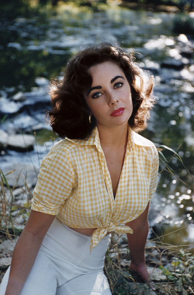Elizabeth Taylor on the MGM backlot during the filming of Raintree County, 1956. Photo by Bob Willoughby.