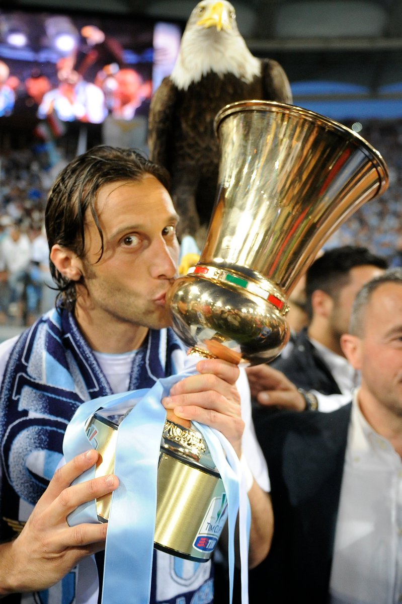 OfficialSSLazio's tweet image. Buon 26 maggio, laziali 💙

#AvantiLazio 🦅