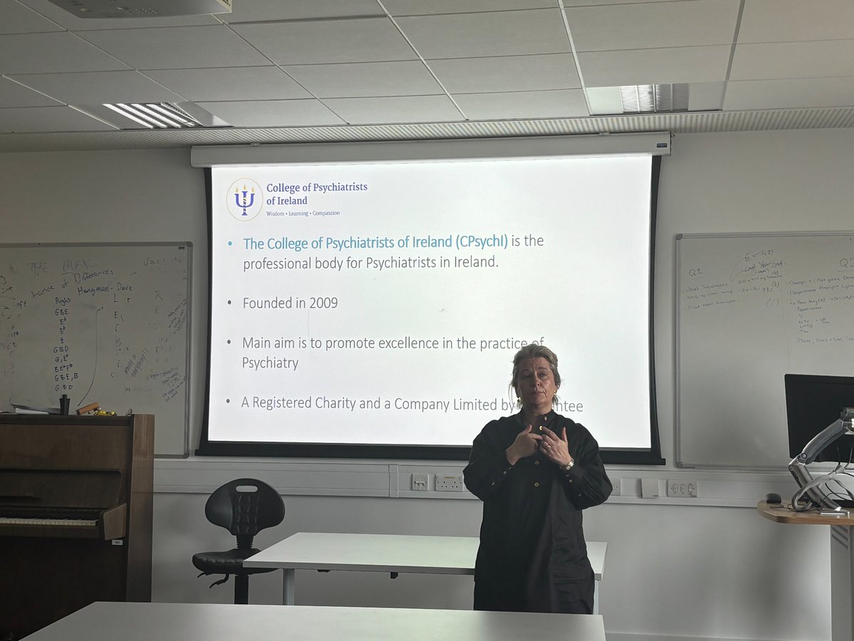 Over #MentalHealthWeek we held our Section meeting in Dublin, hosted by @IrishPsychiatry and our Irish delegate Dr Rachael Cullivan We learnt from our Irish colleagues about training and services in Ireland We heard from Dr Lorcan Martin, president and Prof @aoibhlyn Dean