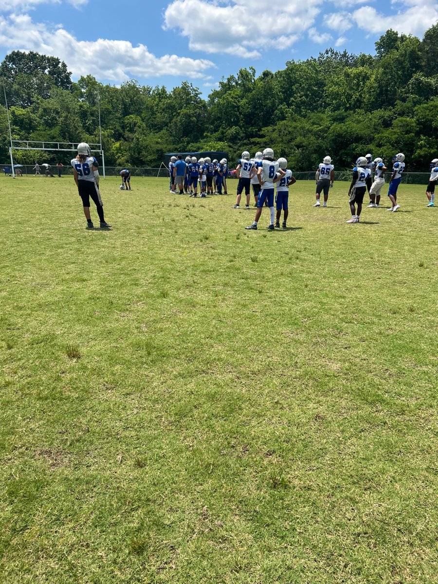 RealRMSFootball's tweet image. ROSSVILLE MIDDLE SCHOOL BULLDOGS SPRING FOOTBALL GAME IS IN THE BOOKS!  Blessed to have so many people come support our bulldogs 🏈🐶#developmentisKEY