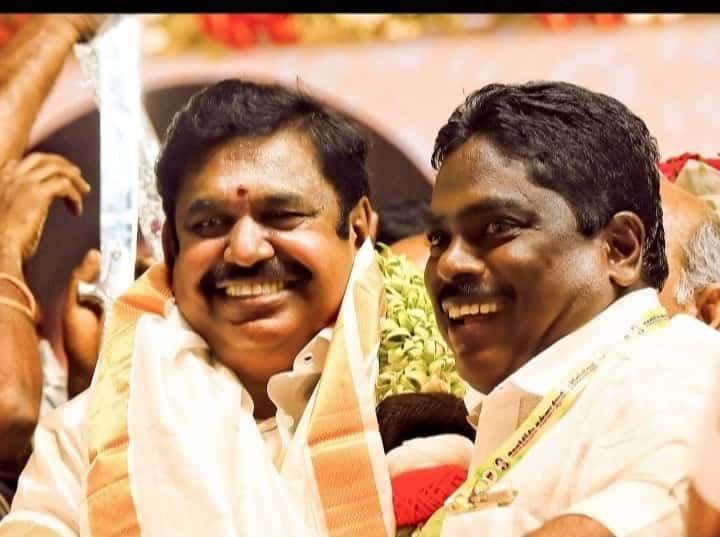 *நீங்கள் எங்களுக்காக நின்று ,எங்களை காத்த எல்லா நேரங்களையும் எங்களால்  மறக்க முடியாது.

என் மூத்த சகோதரருக்கு, நீங்கள் எங்கள் குடும்பம் மட்டுமல்ல, எங்கள் ஹீரோவும் கூட . 

உலகின் சிறந்த மூத்த அண்ணனுக்கு சகோதரர்கள் தின வாழ்த்துக்கள்.*

#உலக_சகோதரர்_தின_வாழ்த்துக்கள்