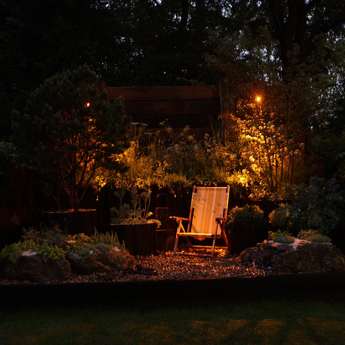 Night time at the changing tides garden at @the_rhs @rhschelsea flower show. A beautiful design and execution from @la_la_landscape_design for @mgrllp_ The lighting used is dark skies friendly - downward facing in 1800K. Well deserved Gold for the garden too! #gardenlighting