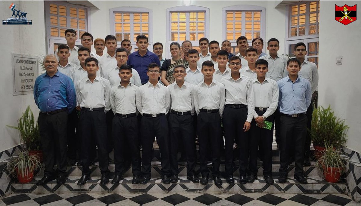 artrac_ia's tweet image. “𝐑𝐈𝐌𝐂 𝐂𝐚𝐝𝐞𝐭𝐬 𝐣𝐨𝐢𝐧 𝐍𝐚𝐭𝐢𝐨𝐧𝐚𝐥 𝐃𝐞𝐟𝐞𝐧𝐜𝐞 𝐀𝐜𝐚𝐝𝐞𝐦𝐲”

Proud moment for #RIMC as 17 Cadets including AIR-1 &amp;amp; 4 join June 2024 Batch of #NDA. 
The #Commandant, #RIMC acknowledged their hard work and complimented them on their success.

#RIMC…