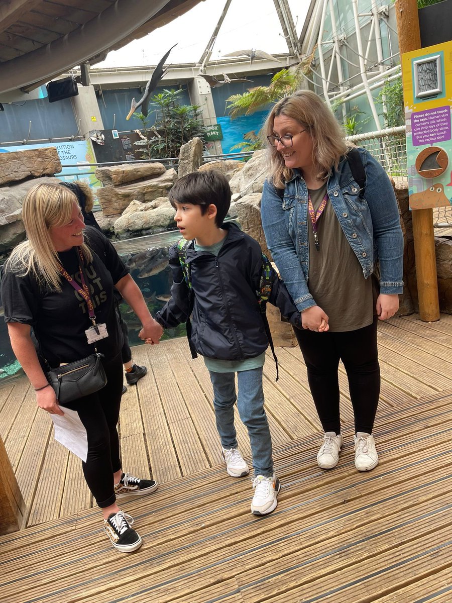 AsdBaseCHS's tweet photo. Students have been accessing the curriculum this term through the topic under the sea.
They visited Bristol Aquarium where they experienced a wide range of sea life and fed the fish! 
The students were incredibly engaged and communicated their interest in the sea 🌊 #notinmissout https://t.co/DRlMmLbjdq
