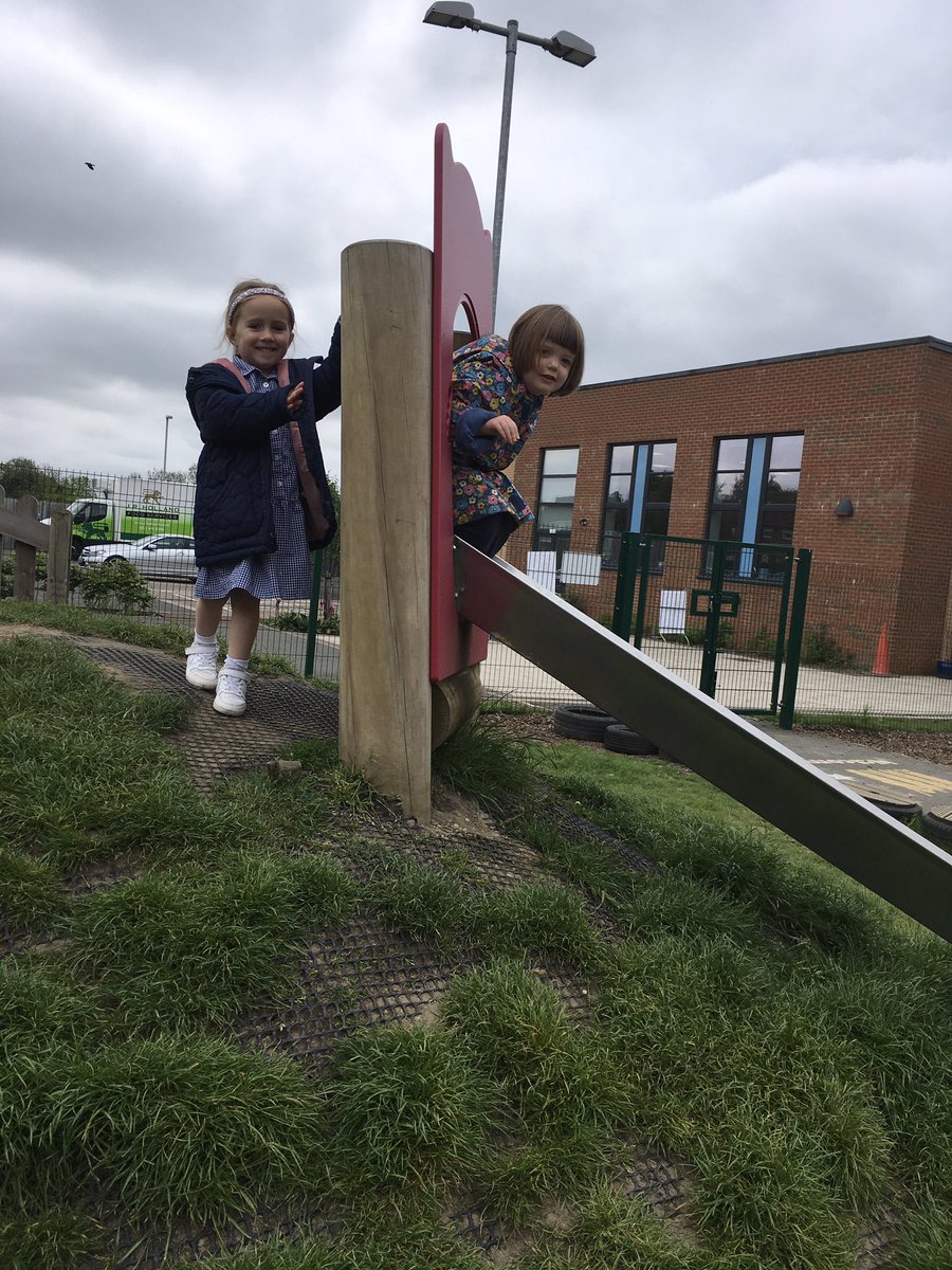DinningtonFirst's tweet photo. In Nursery we enjoy time with our friends #kindness & #communityspirit. We read โThe Enormous Turnipโ this week and tried different vegetables, our favourite one overall was carrot #opentonewexperiences. https://t.co/6nyL41GCMN