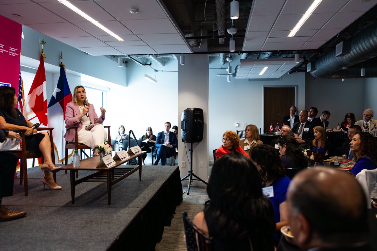 KirstenHillmanA's tweet image. #TeamCanadaUSA

Texas exports $40.3B worth of goods &amp;amp; services to Canada each year. Through the #USMCA &amp;amp; our shared commitment to economic security, Texas &amp;amp; Canada can take our partnership to new heights. Thanks @txbiz for convening a dynamic group of leaders for this discussion.