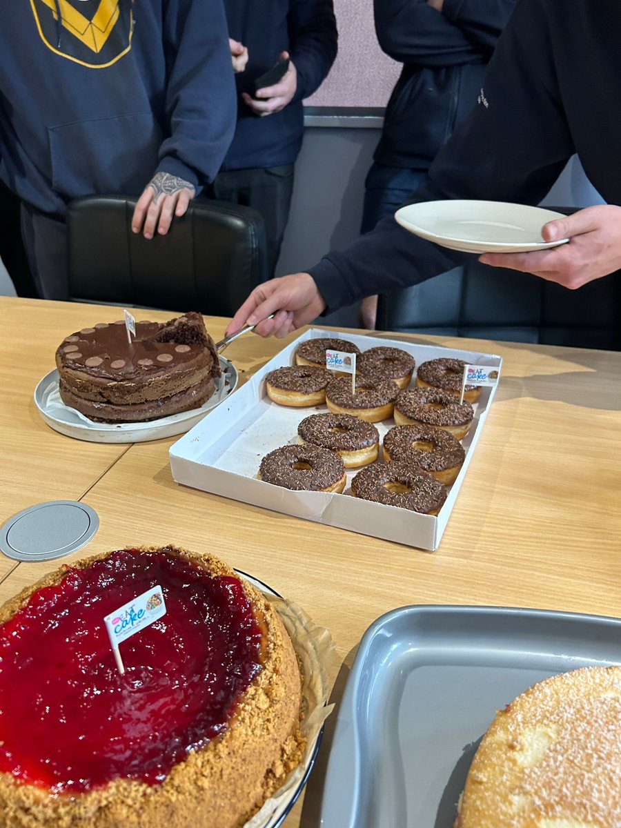 What is your favourite cake? 

Globestock Safety is happy to support Hope House this May with their "Eat Cake" fundraiser! 🍰 From May 20th - 26th, we’re joining the community to host our own cake events to help local children.
More information here: buff.ly/4by1l9K