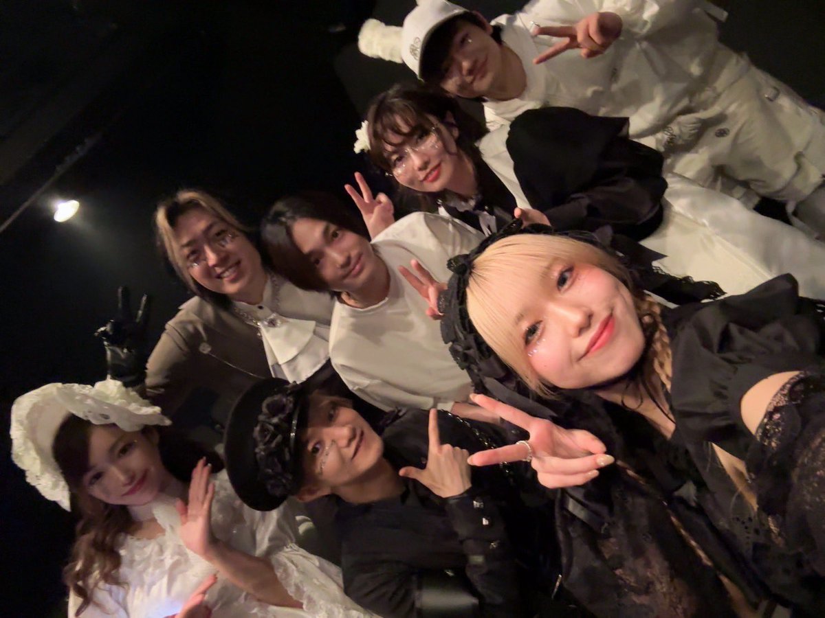 yuta_0323_'s tweet image. #アンノウンベット 5公演目、御来場頂きありがとうございました🃏

この公演も黒が清書されました👏
よし！これで3勝2敗！
一歩リードとなりました☺️

本日の"木偶の坊"や"パッパラパー"って毎回何を言われるのかわからない、瞬発力の勝負なのでとてもワクワクしています😆
明日も最大に楽しむぞー！