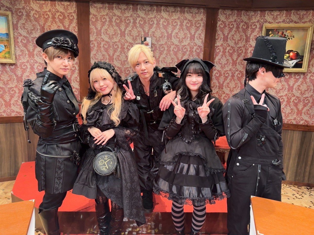 yuta_0323_'s tweet image. #アンノウンベット 5公演目、御来場頂きありがとうございました🃏

この公演も黒が清書されました👏
よし！これで3勝2敗！
一歩リードとなりました☺️

本日の"木偶の坊"や"パッパラパー"って毎回何を言われるのかわからない、瞬発力の勝負なのでとてもワクワクしています😆
明日も最大に楽しむぞー！