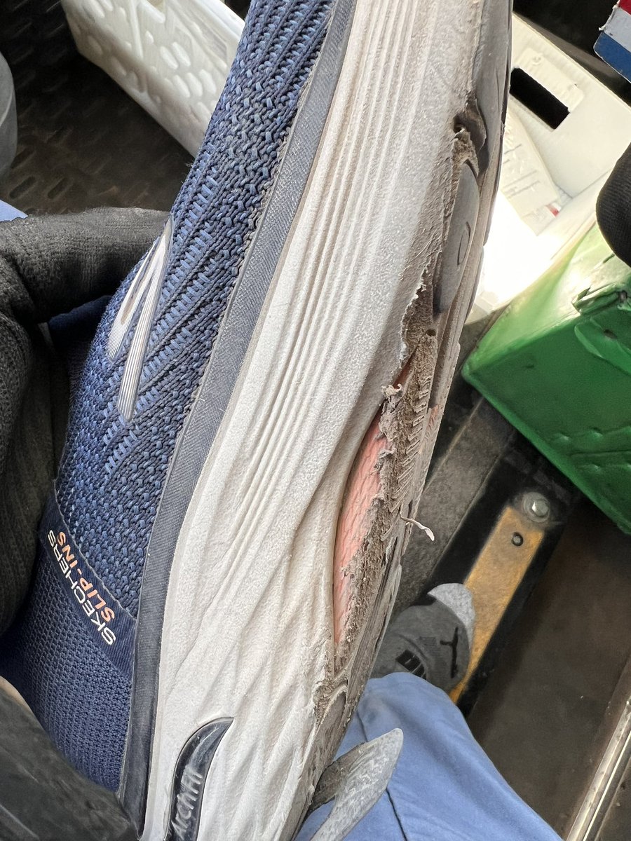 Robie Theriot tweet media