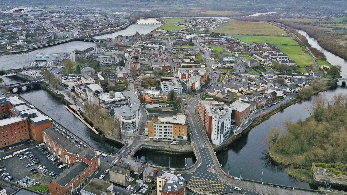 I am delighted to see King’s Island Limerick awarded €199,575 today from the THRIVE - Town Centre First Heritage Revival Scheme under the ERDF. Also awarded from the 26 allocations nationally was Newcastle West €199,166. (pic of #KingsIsland : limerickslife.com)