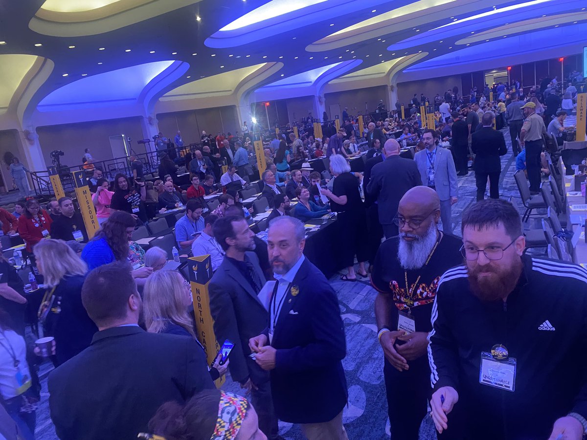 lpmcmd's tweet photo. Gangs all here…. LFGO #TakeHumanAction #LPConvention https://t.co/sbsnbEwiRj