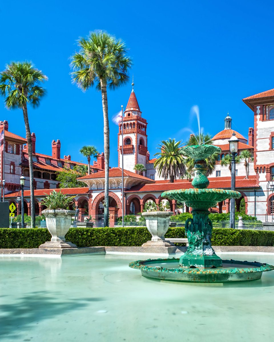Thread of the most beautiful college campuses in the US 🧵 1. Flagler College, FL