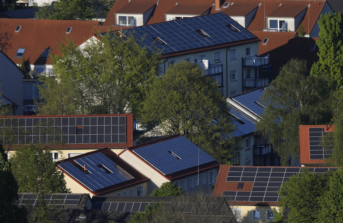 German energy transition needs more focus on trust, ownership and appeal – survey Climate and energy policy no longer a question of ‘yes’ or ‘no,’ but rather of 'how to’, researchers conclude cleanenergywire.org/news/german-en…