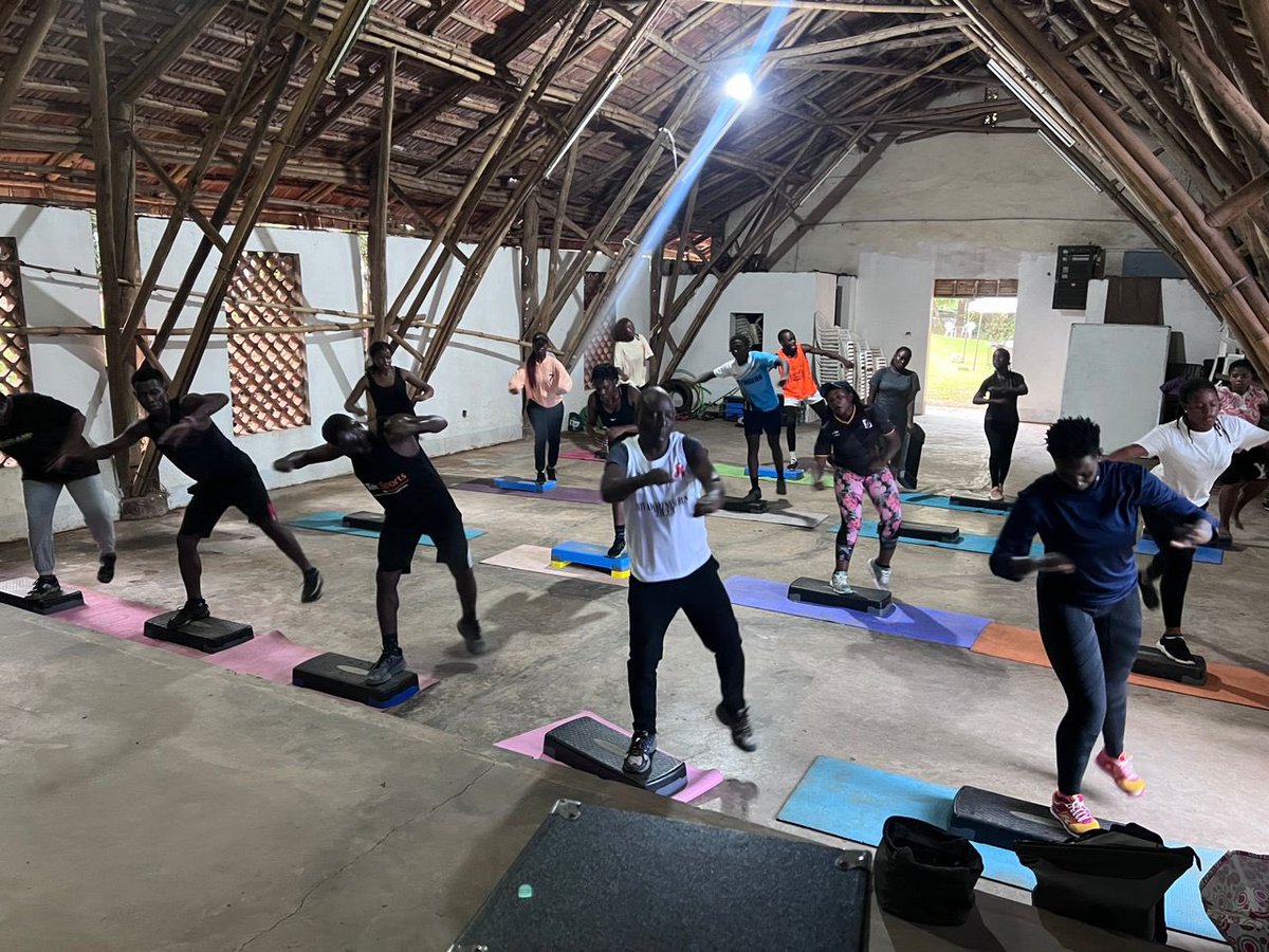 Hey y’all!! Join us @Makerere Guest House #Bamboo House,  for the our vibrant Friday aerobics class with @Moorishgarvey7 & the crew at 5pm. The weekend is here 🥳
#KeepItAtTekSports #LetsBeActive #ActOnNCDs