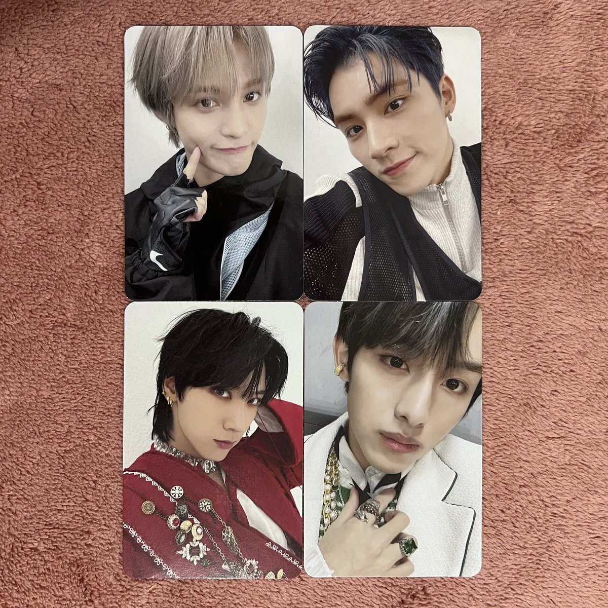 yangsmfal's tweet photo. wts lfb ph

wayv set - ₱500 (₱450 payo)

mop: maya
mod: j&amp;t / lbc
x sensitive ‼️ will send condi via dm

wayv panthom universe xiaojun yangyang ten winwin photocards https://t.co/2J8Pv4Fuan