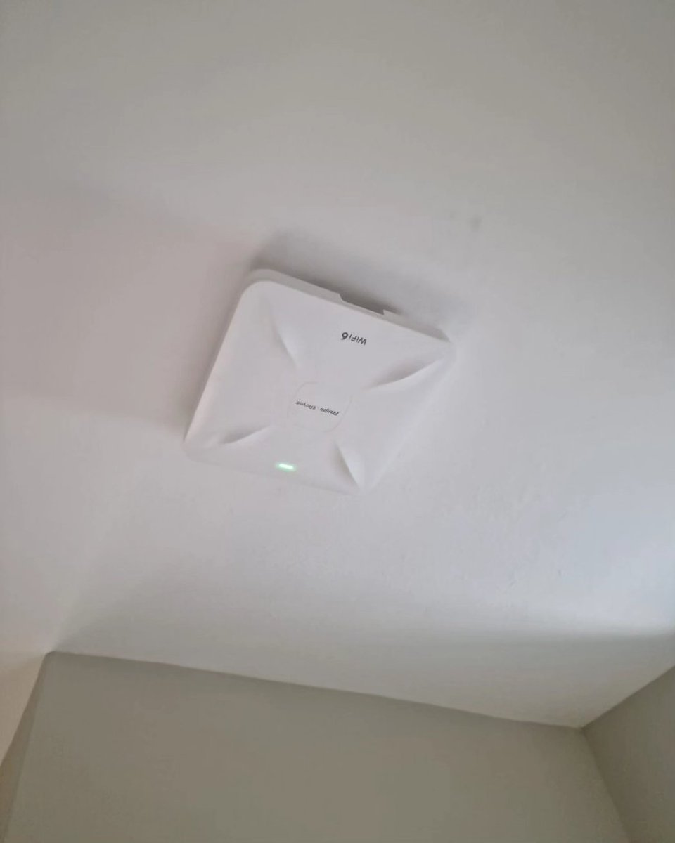 kablekings's tweet photo. #NetworKings #wifi #data #Cat6 #gardenroom #irishinteriors #irishinteriordesign #irishselfbuild #selfbuildireland #irisharchitecture #houseandhomemagazine #irishhomes https://t.co/LqYB6Tyvyh
