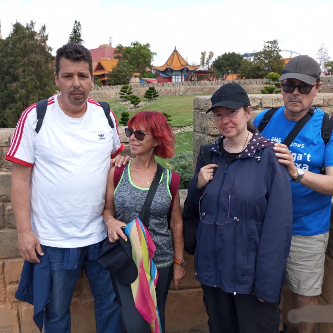 Ass_fsmental's tweet image. El dijous 23 de maig, alguns usuaris dels Clubs Socials de Blanes i el Cercle van fer una sortida a #Portaventura. Van gaudir d&apos;un dia fantàstic! Agraïm a la @fundacionportaventura la seva col·laboració cap als usuaris de la nostra entitat. #salutmental #sortides #respirfamiliar