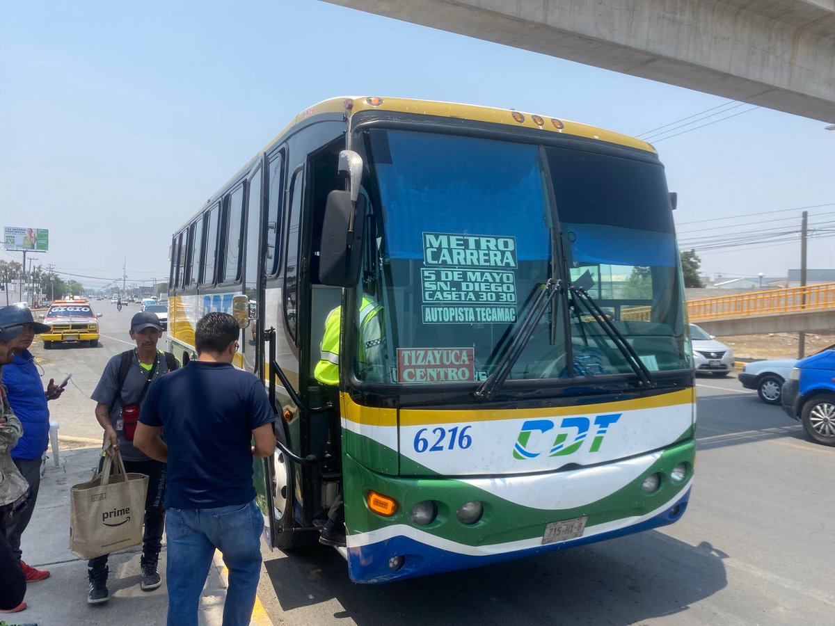 Con la finalidad de brindar seguridad a los pasajeros e inhibir la comisión de delitos, efectuamos operativos de inspección en zonas de ascenso y descenso del transporte público.