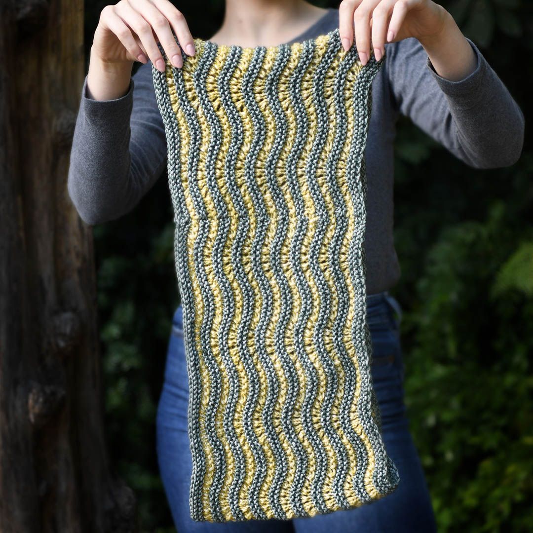 CascadeYarns's tweet image. Two Color Feather &amp;amp; Fan Cowl in Cantata
Designed by Shannon Dunbabin
This free pattern is available on our website - buff.ly/3UXDJ7B 
#CascadeYarns #CascadeFreePattern #freepattern #Cantata #knitscarf #knitinspo #spring