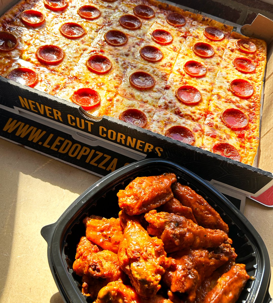 GIVEAWAY ALERT‼️ Let's kick off Memorial Day weekend with a $100 Ledo Pizza Gift Card GIVEAWAY! TO ENTER: 1️⃣ Retweet this post and follow @LedoPizza 2️⃣ UNDER this post, leave a random comment and tag a friend! Winner will be picked at 10pm tonight ⏱️