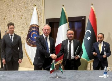 Libia e Italia firman acuerdo de cooperación en industria y energía es.mdn.tv/7oFC #Libia #Italia #Energia #Economia