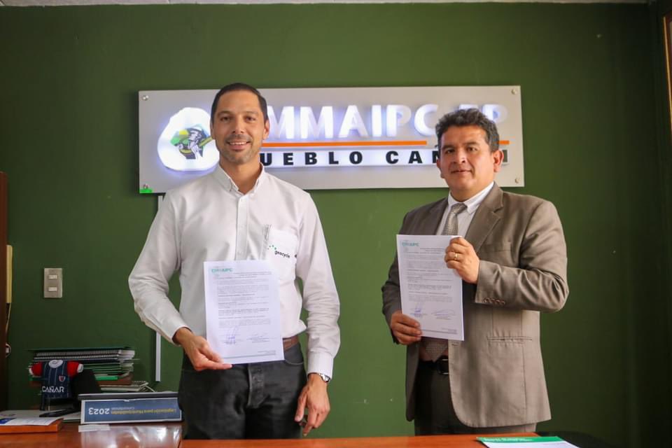 frankriver2003's tweet photo. Desde la #Emmaipc nos llena de orgullo anunciar que hemos firmado un nuevo convenio con #Geocycle Latinoamérica por dos años más. Este acuerdo permitirá transformar 10,000 toneladas de residuos en recursos valiosos para la fabricación de cemento en Holcim Ecuador. https://t.co/rx4ZiNWkos