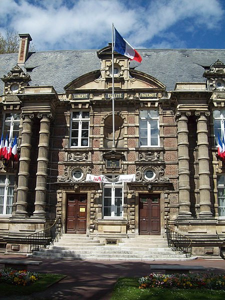 Château à #Harfleur (#SeineMaritime) Château : inscription par arrêté du 24 novembre 1926. Suite 👉 monumentum.fr/monument-histo… #Patrimoine #MonumentHistorique