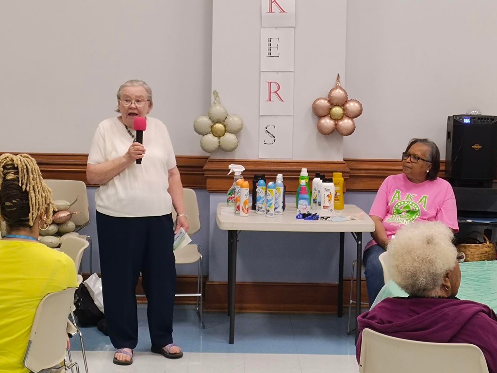 namichsarea's tweet photo. Malinda Terry and Lois Ruggeiro at Faith Sellars Senior Center in Summerville, celebrating Mental Health Awareness Month and promoting mental well-being in our community

#NAMI #NAMICHSAREA #SelfCare #MentalHealthMatters
#mentalhealthawareness #mentalhealth #depression #therapy https://t.co/X5aJiz8BRa