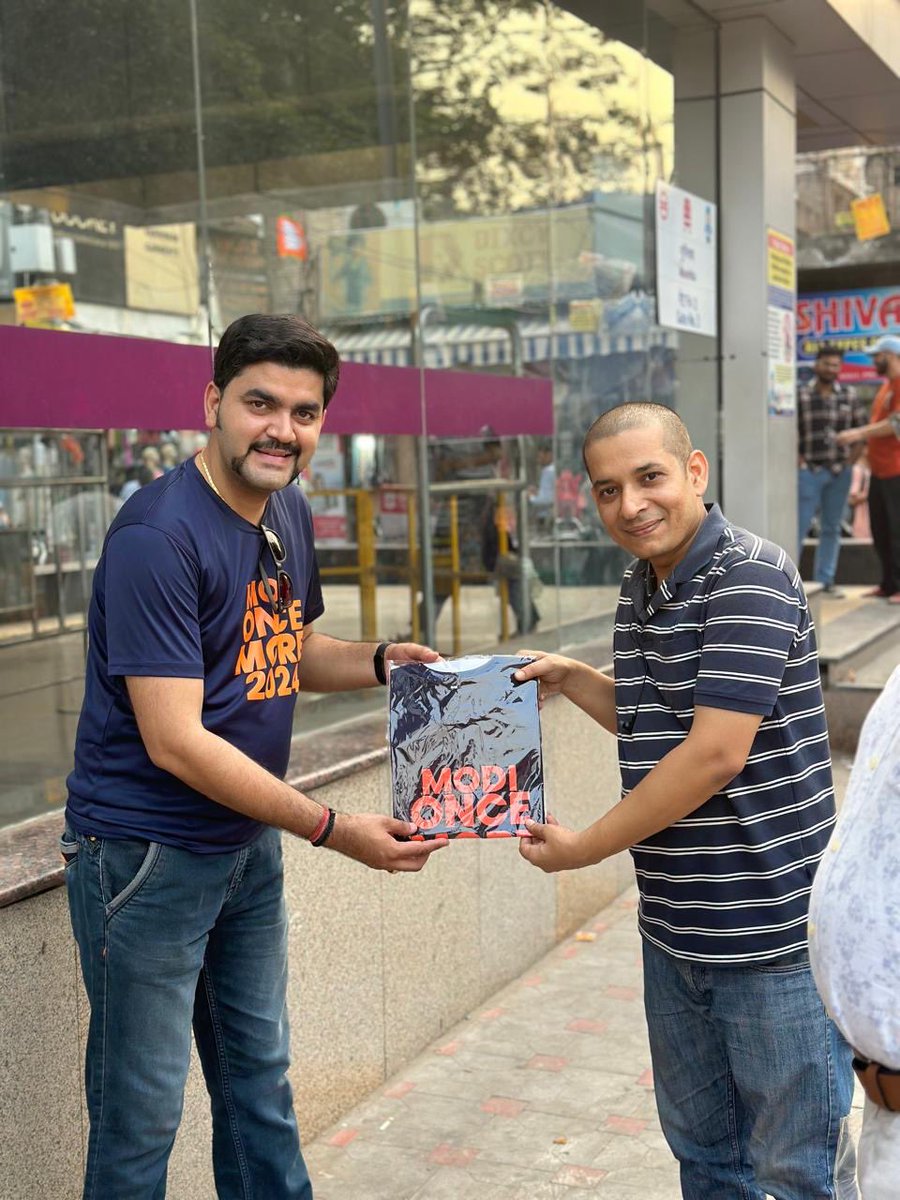 iVishalMN's tweet image. A government that listens and acts—BJP is here for every citizen. Together, let&apos;s make India more prosperous and inclusive. 

Campaigning in Munirka ✌️🇮🇳

#ModiOnceMore
#ModiJarooriHai #ModiHaiToMumkinHai #DelhiKeDilMeiModi #AbkiBaar400Paar